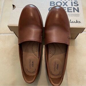 Clarks Women's Brown Leather Slip-On Loafers